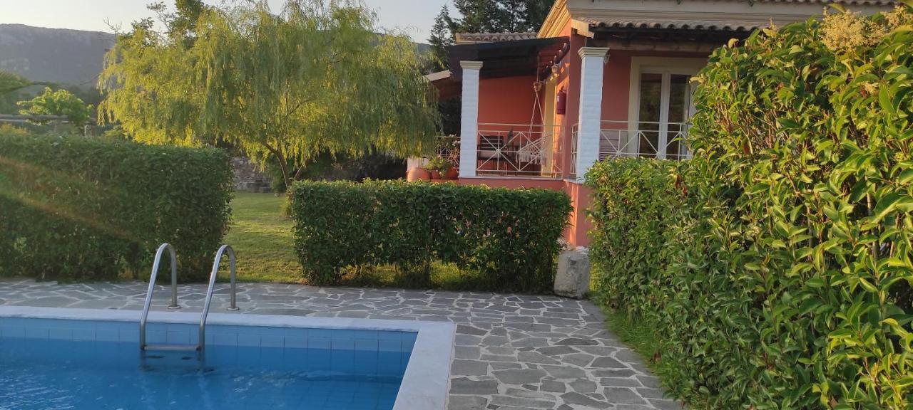 Grecia Villa