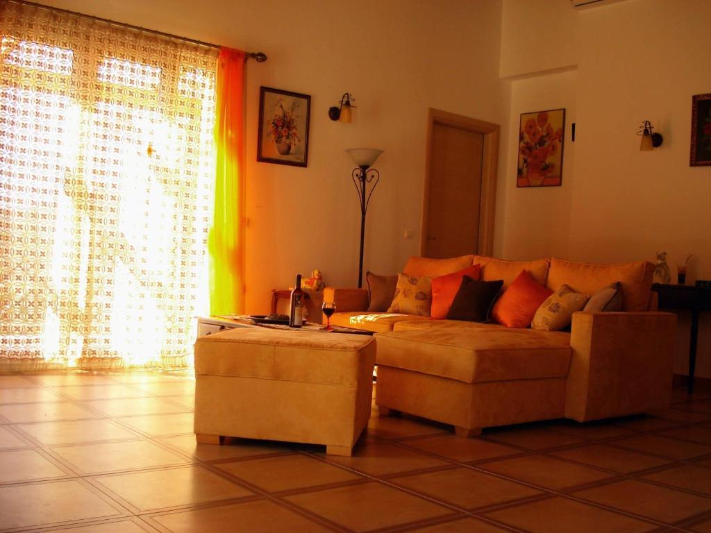 Grecia Villa